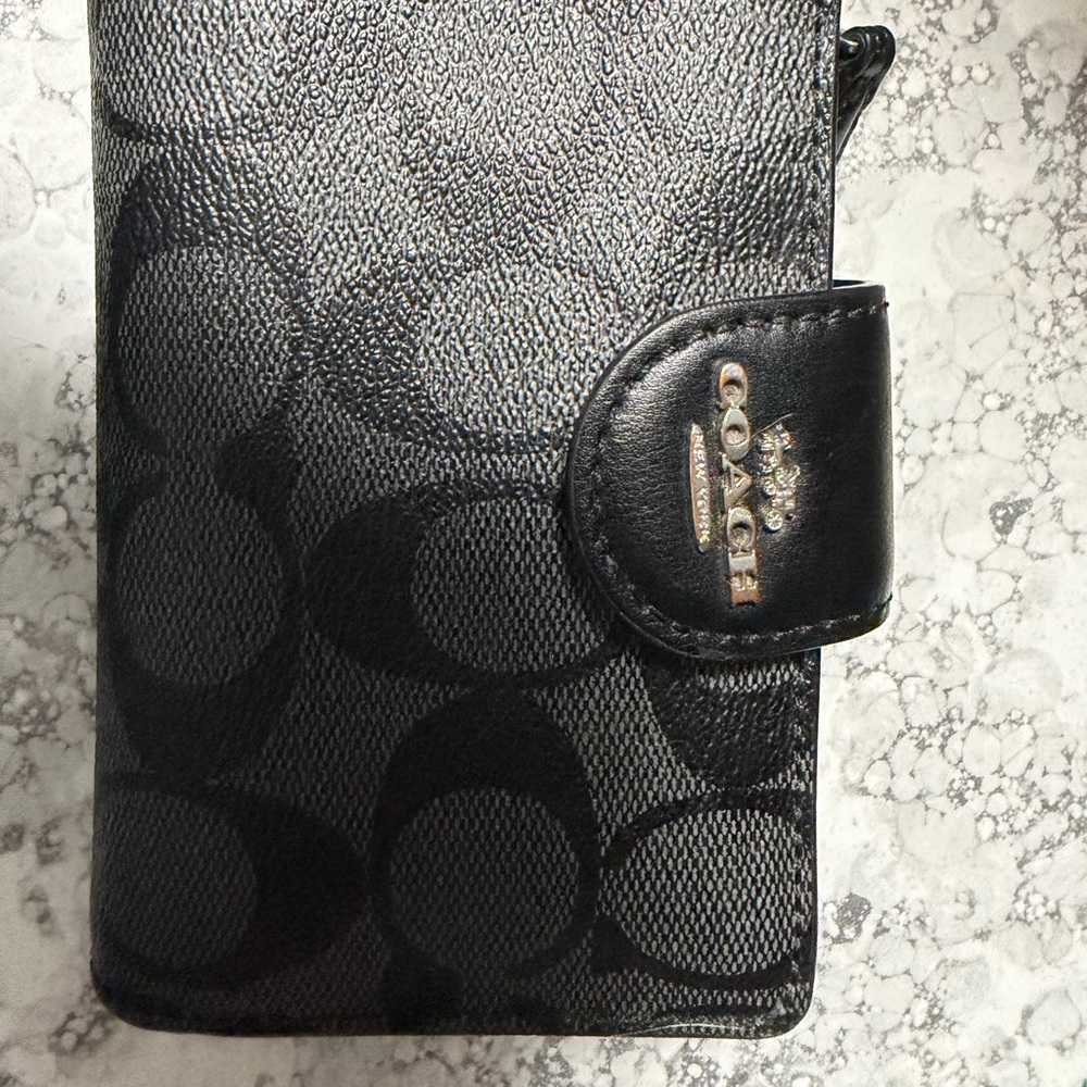 Coach Black Signature Leather  Wallet